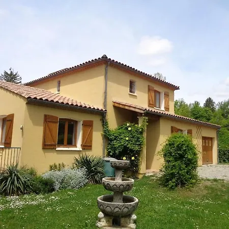 4 Bedroom With Private Pool Within 5 Minute Walk Into * Quillan