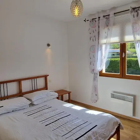 4 Bedroom With Private Pool Within 5 Minute Walk Into *