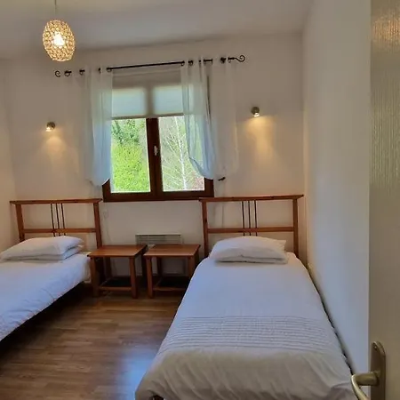 Villa 4 Bedroom With Private Pool Within 5 Minute Walk Into *